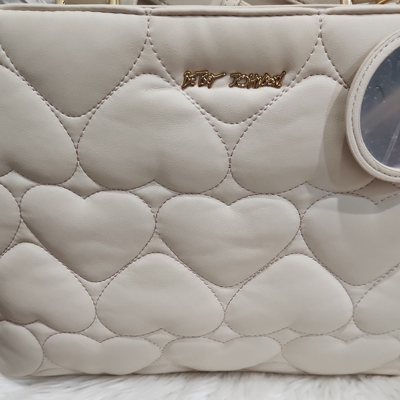 🔹️Betsey Johnson🔹️ Chalk XODELTA Quilted Heart Satchel Bag Wallet Bundle Set - Picture 13 of 15